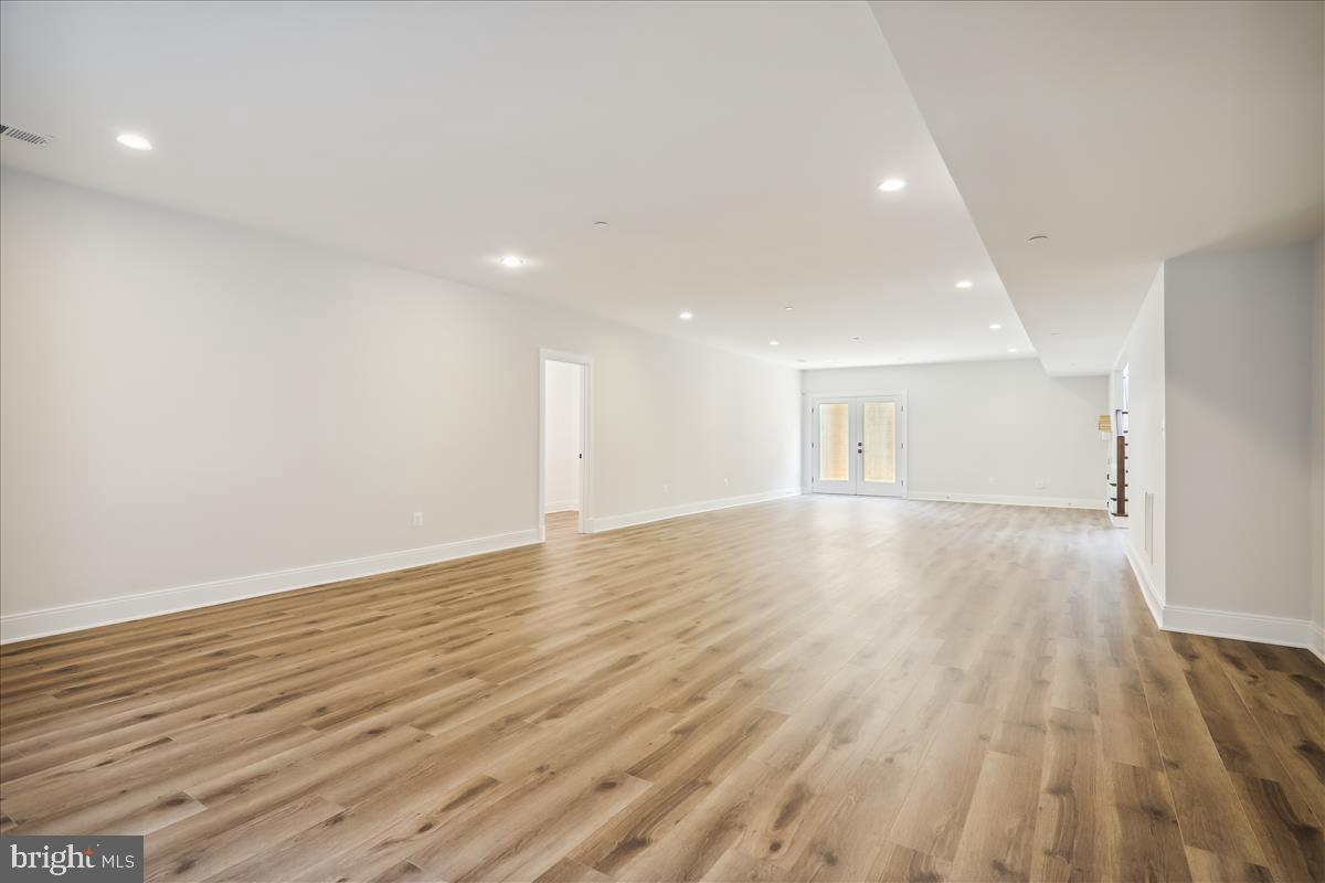 LONE OAK - Residential