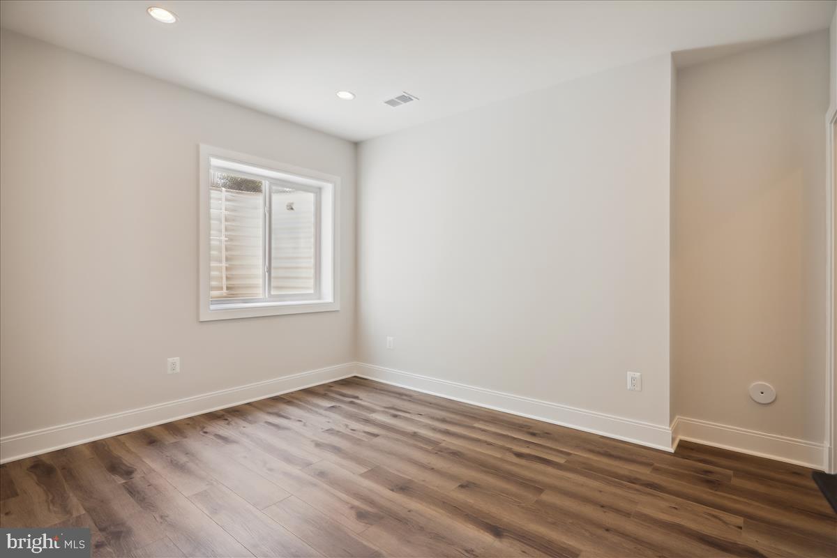 LONE OAK - Residential