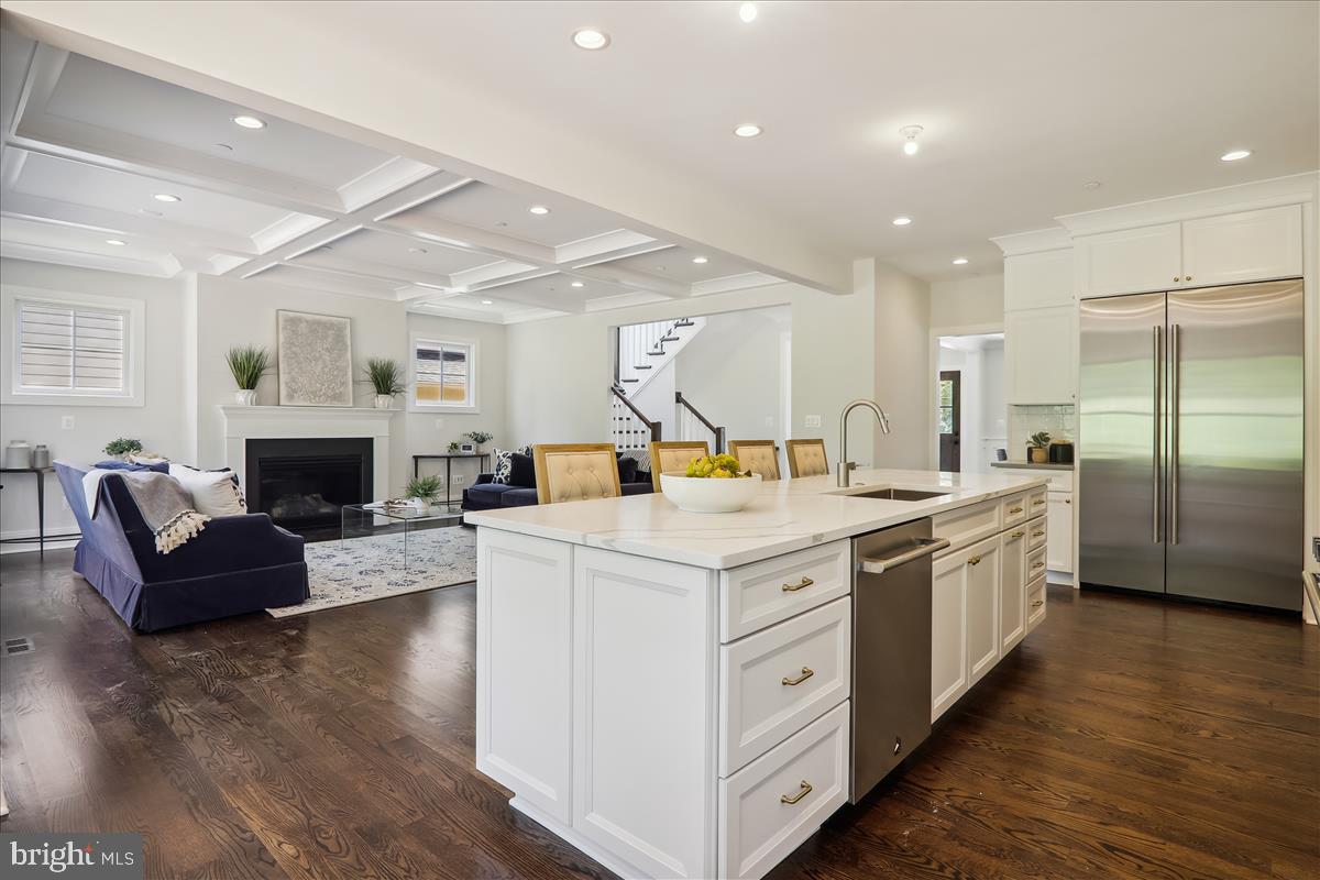 LONE OAK - Residential