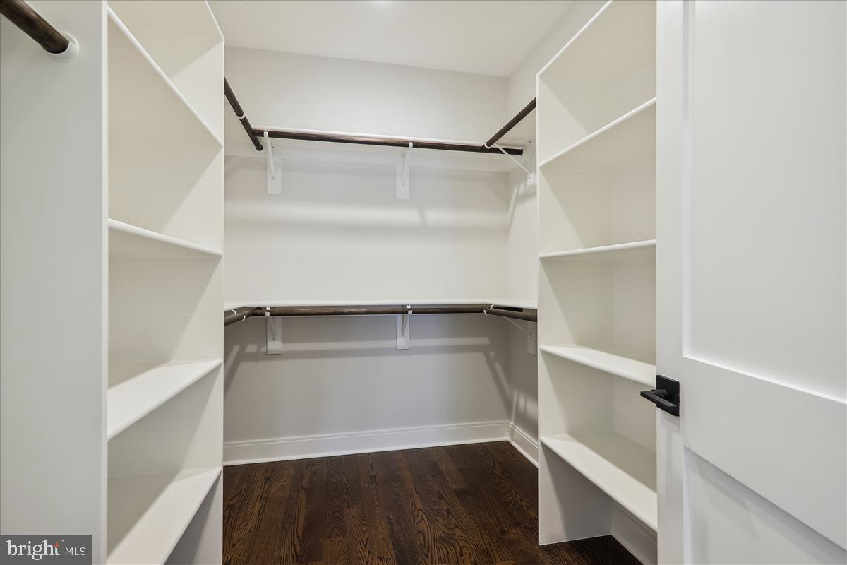 LONE OAK - Residential