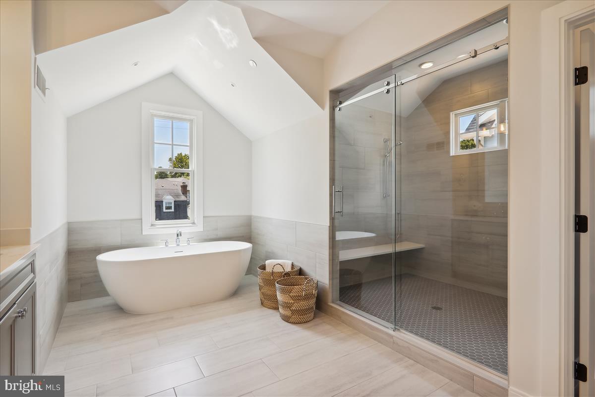 LONE OAK - Residential