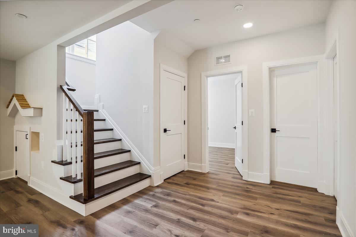 LONE OAK - Residential