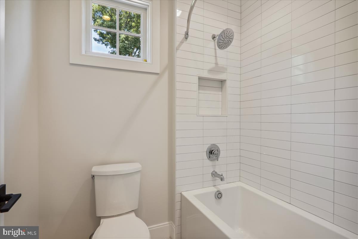 LONE OAK - Residential