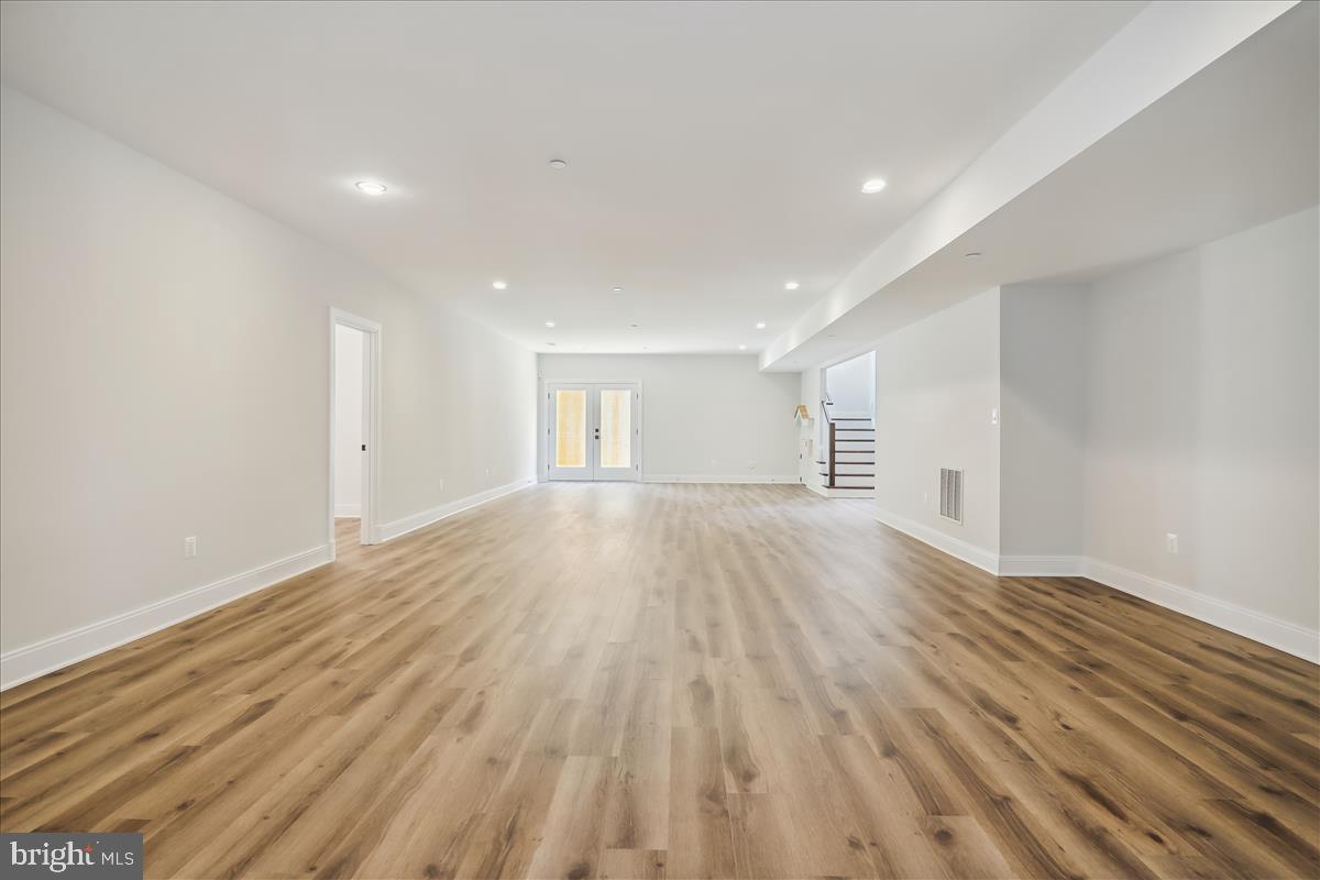 LONE OAK - Residential