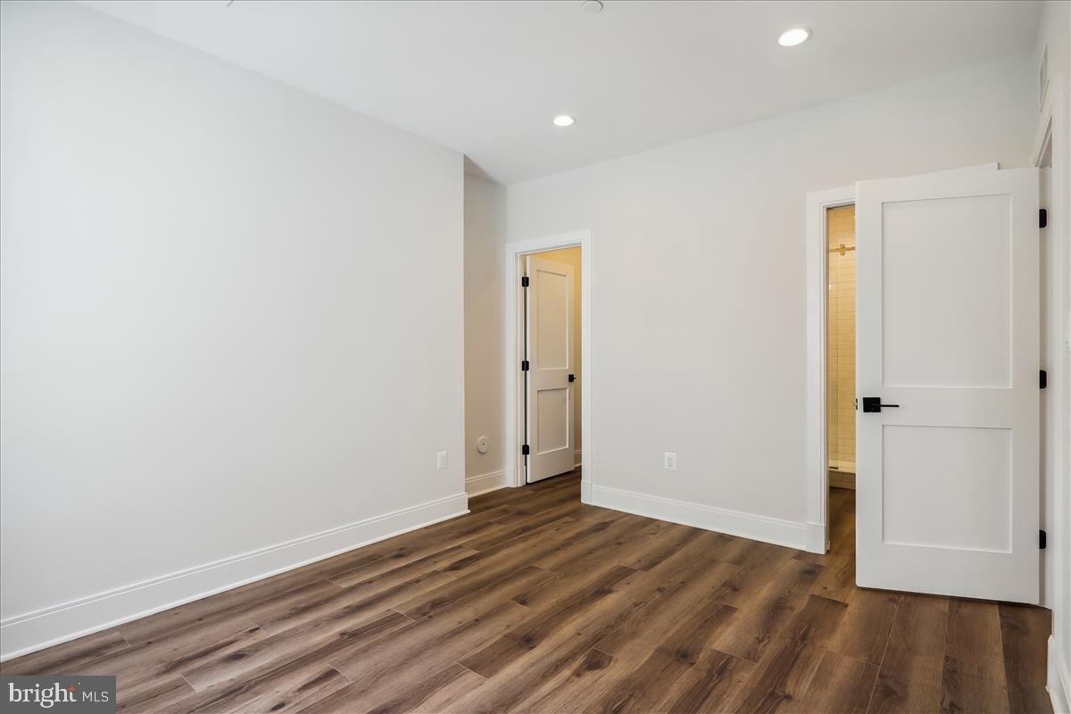 LONE OAK - Residential