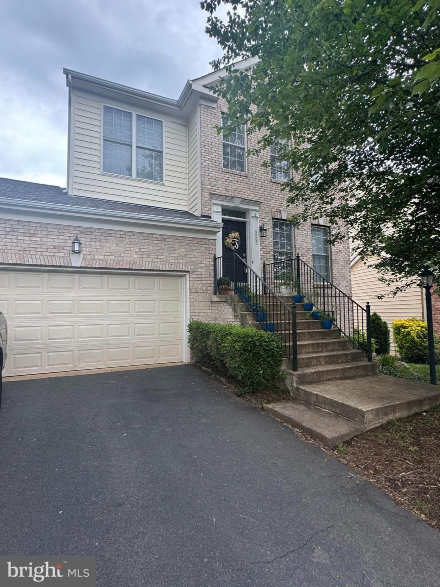 **Home is NOT vacant! Photos taken before current tenant moved in** Welcome home to this spacious, and ideally located, 5 bedroom and 3.5-bathroom home in the ever-popular Piedmont community. This home sits on an ideal lot backing to mature trees and the golf course!  Not only are the views great, but the home has great outdoor living space on the lower deck and also has a large, fenced back yard.  The home features a 2-story foyer, 9' ceilings, and 3 finished levels.  The kitchen features stainless appliances and granite countertops. The upper level, primary suite has a vaulted ceiling and a spacious luxury bath. You'll also find three more bedrooms and another full bath on the upper level. The finished, lower level has a large recreation room, a 5th bedroom plus another full bath. Piedmont amenities include a year-round indoor swimming pool, two outdoor pools, tennis courts, walking trails and an athletic and fitness center.