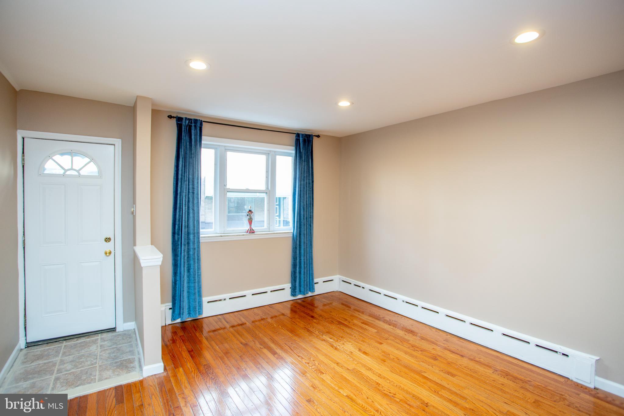 LOWER MOYAMENSING - Residential
