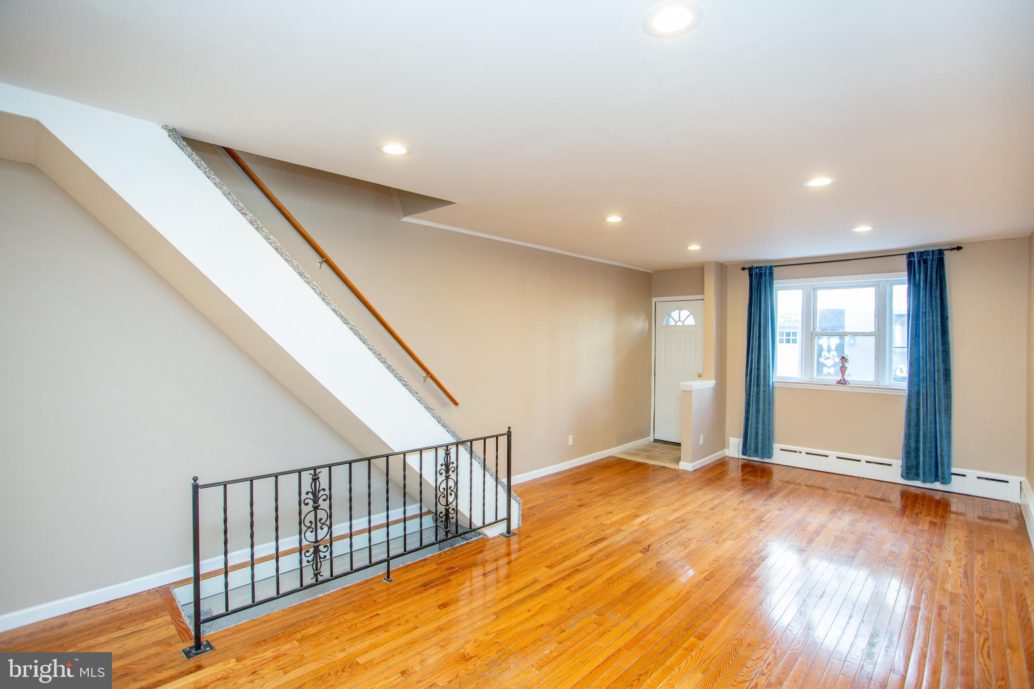 LOWER MOYAMENSING - Residential