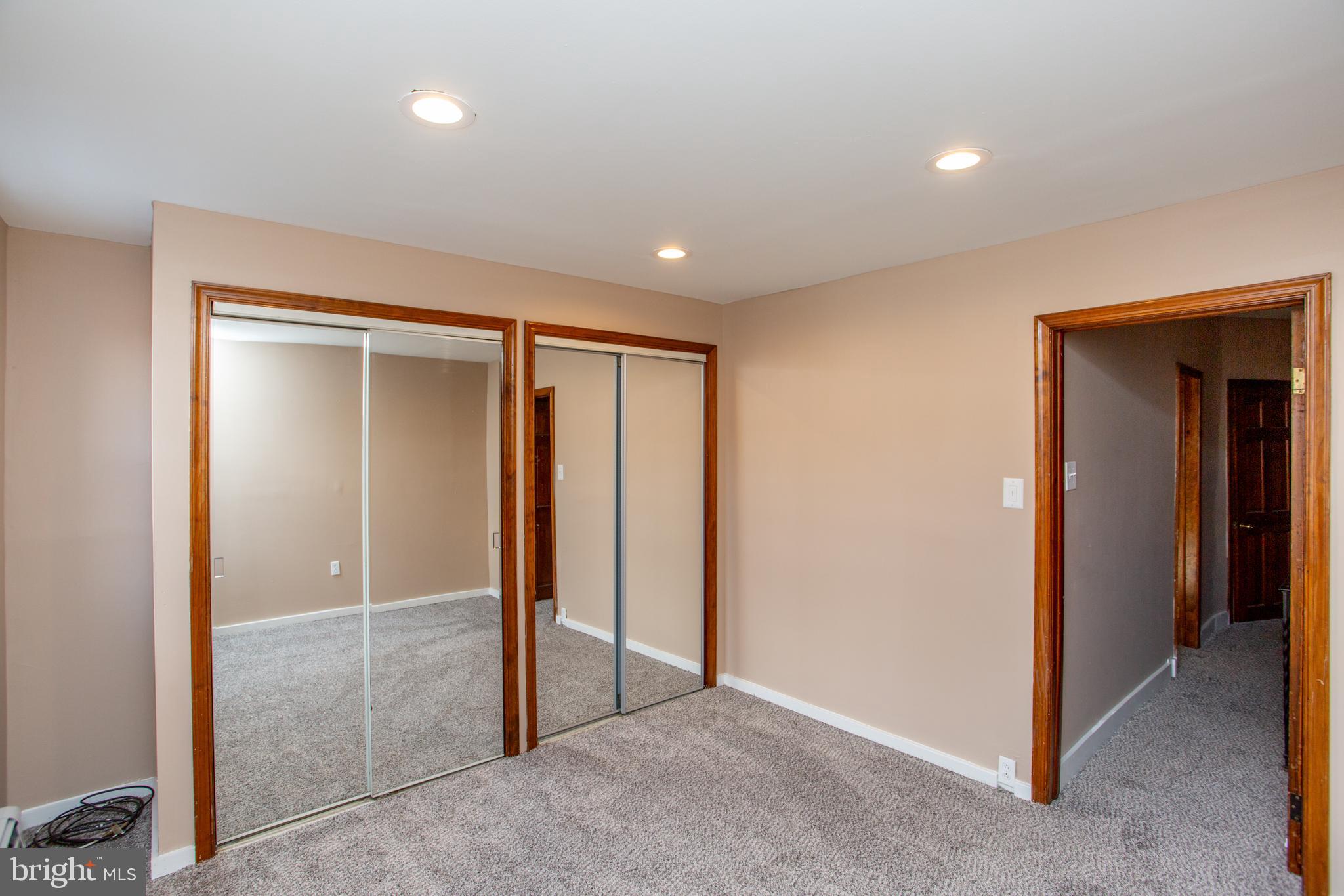 LOWER MOYAMENSING - Residential