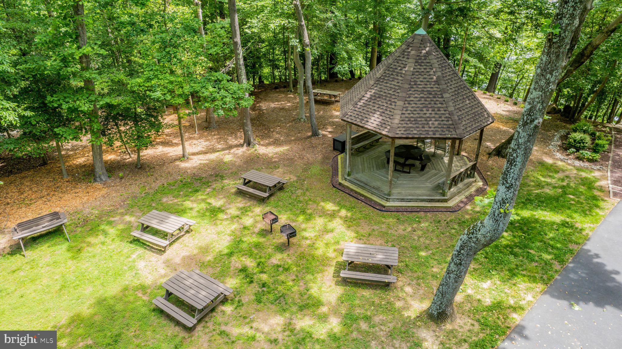 WINDFERN FOREST - Residential