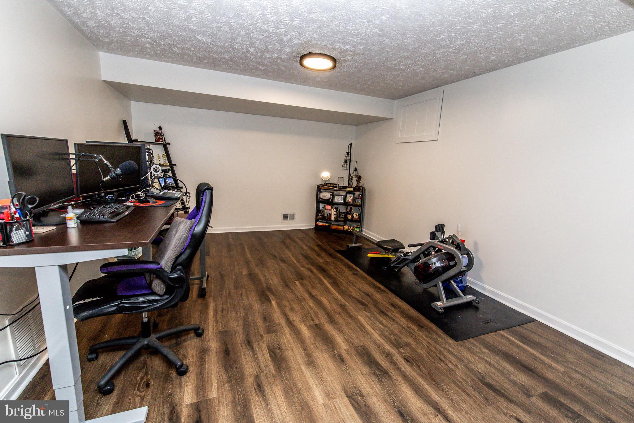 WINDFERN FOREST - Residential