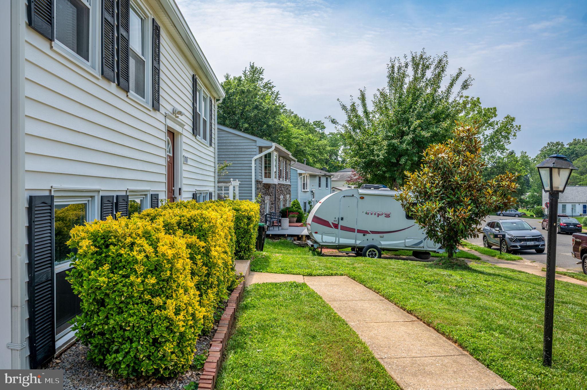 DALE CITY - Residential