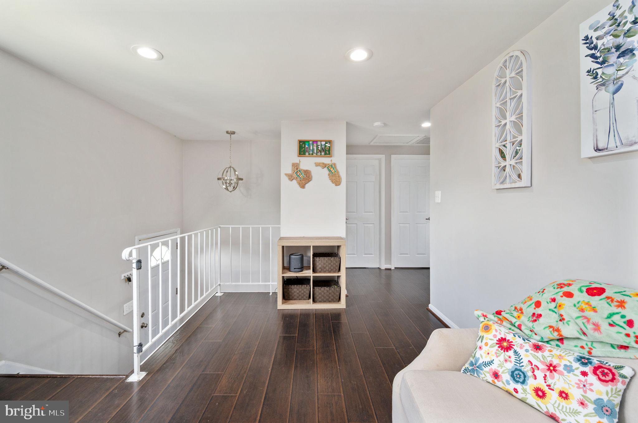 DALE CITY - Residential