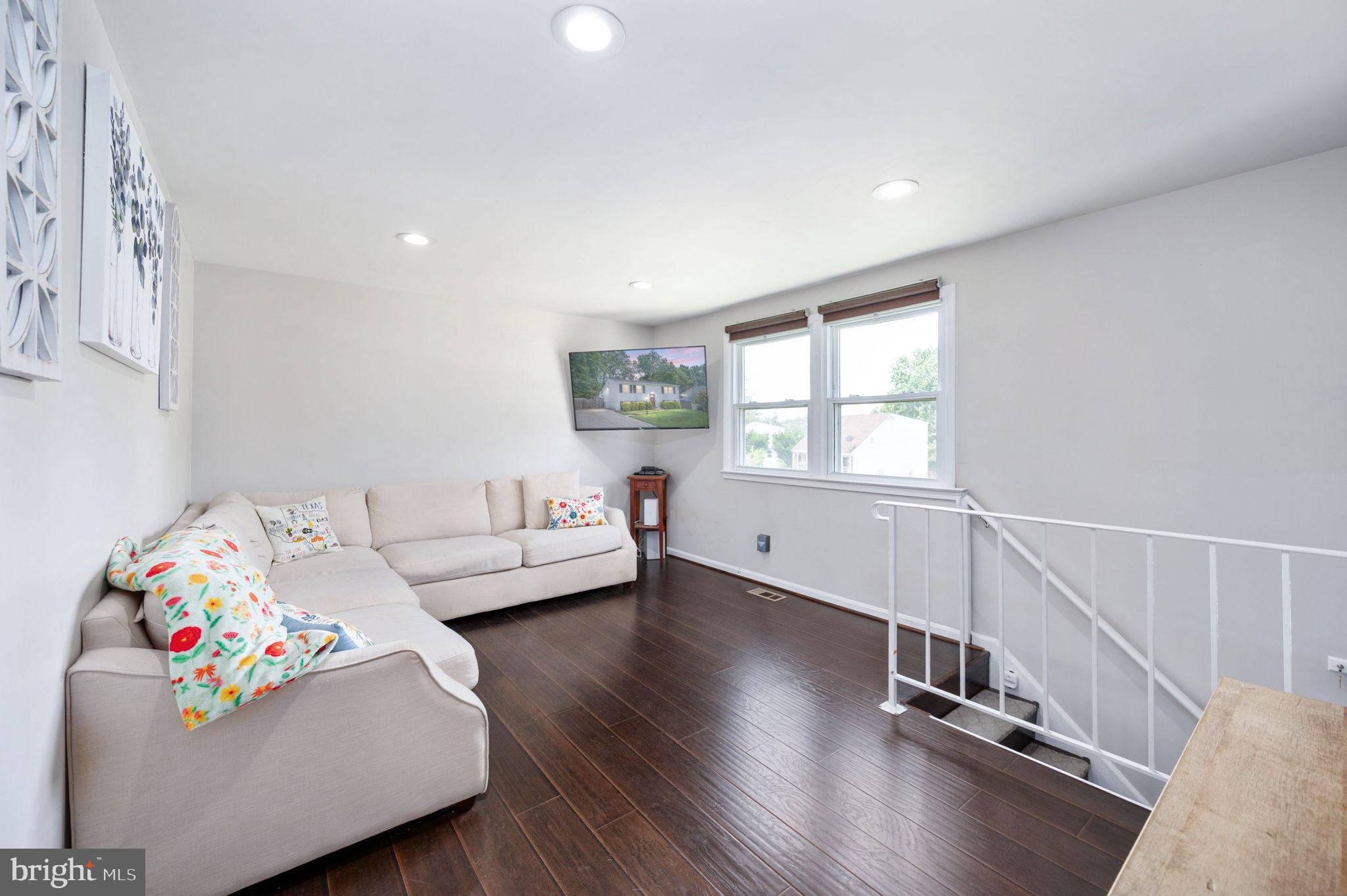 DALE CITY - Residential