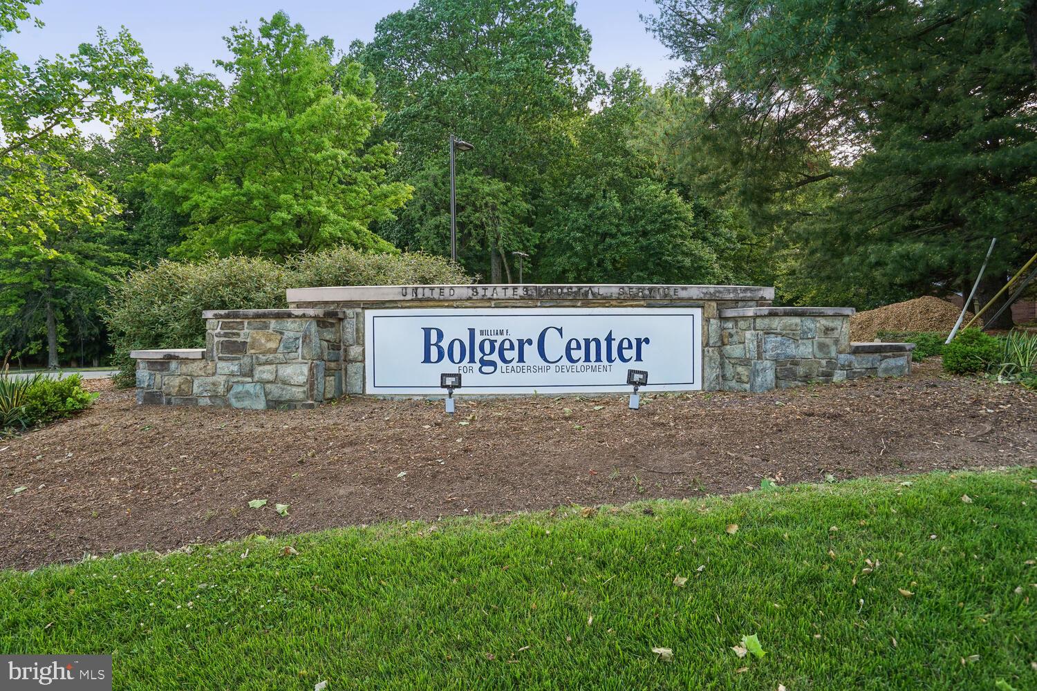 FALCONHURST - Residential