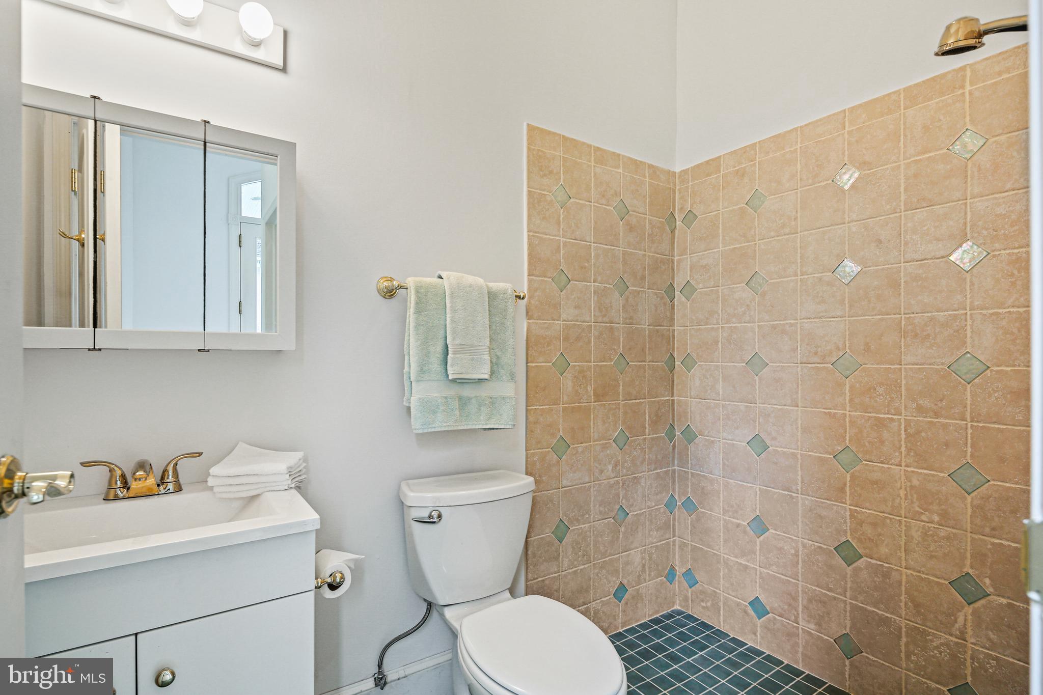 FALCONHURST - Residential