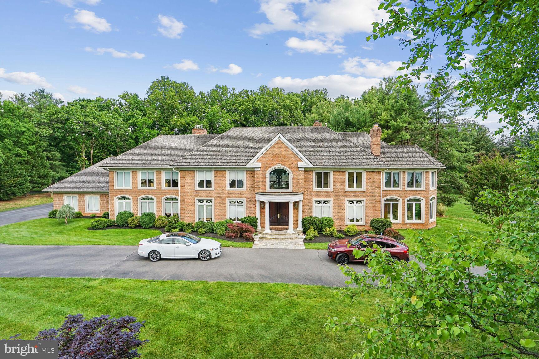 FALCONHURST - Residential