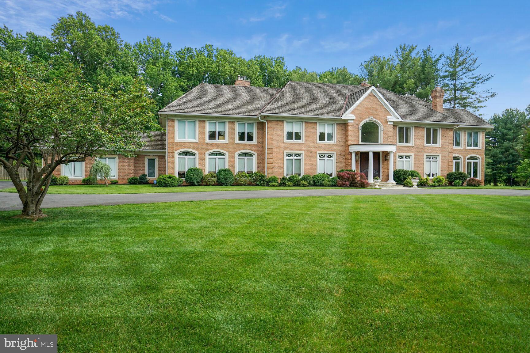 FALCONHURST - Residential