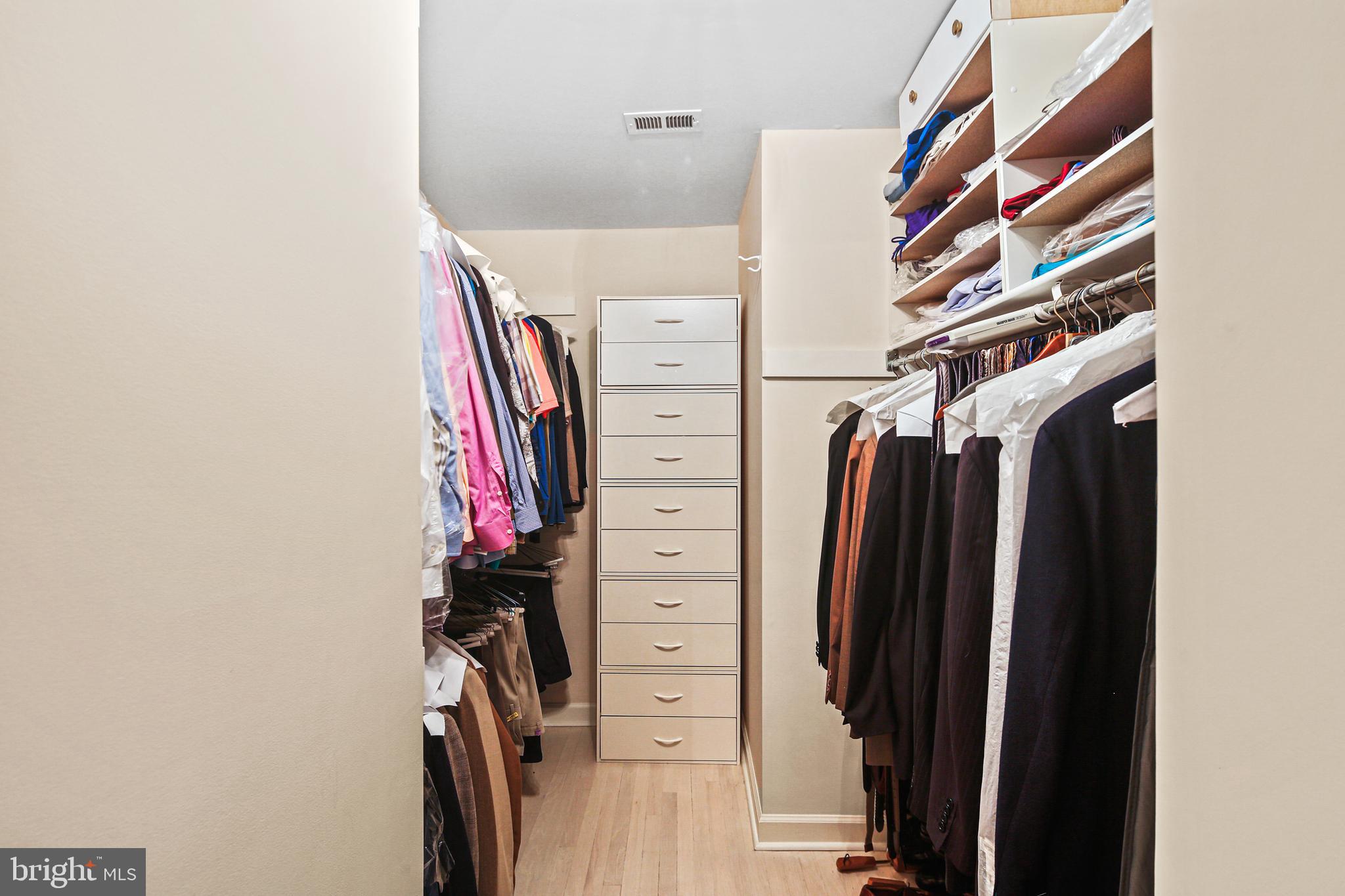 FALCONHURST - Residential