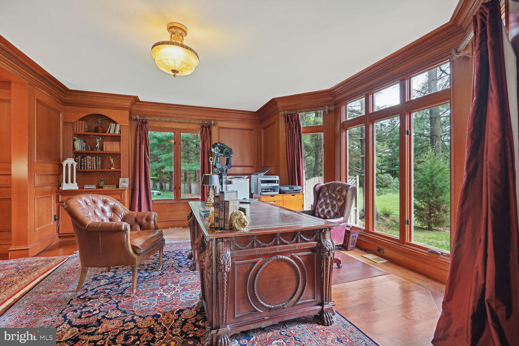 FALCONHURST - Residential