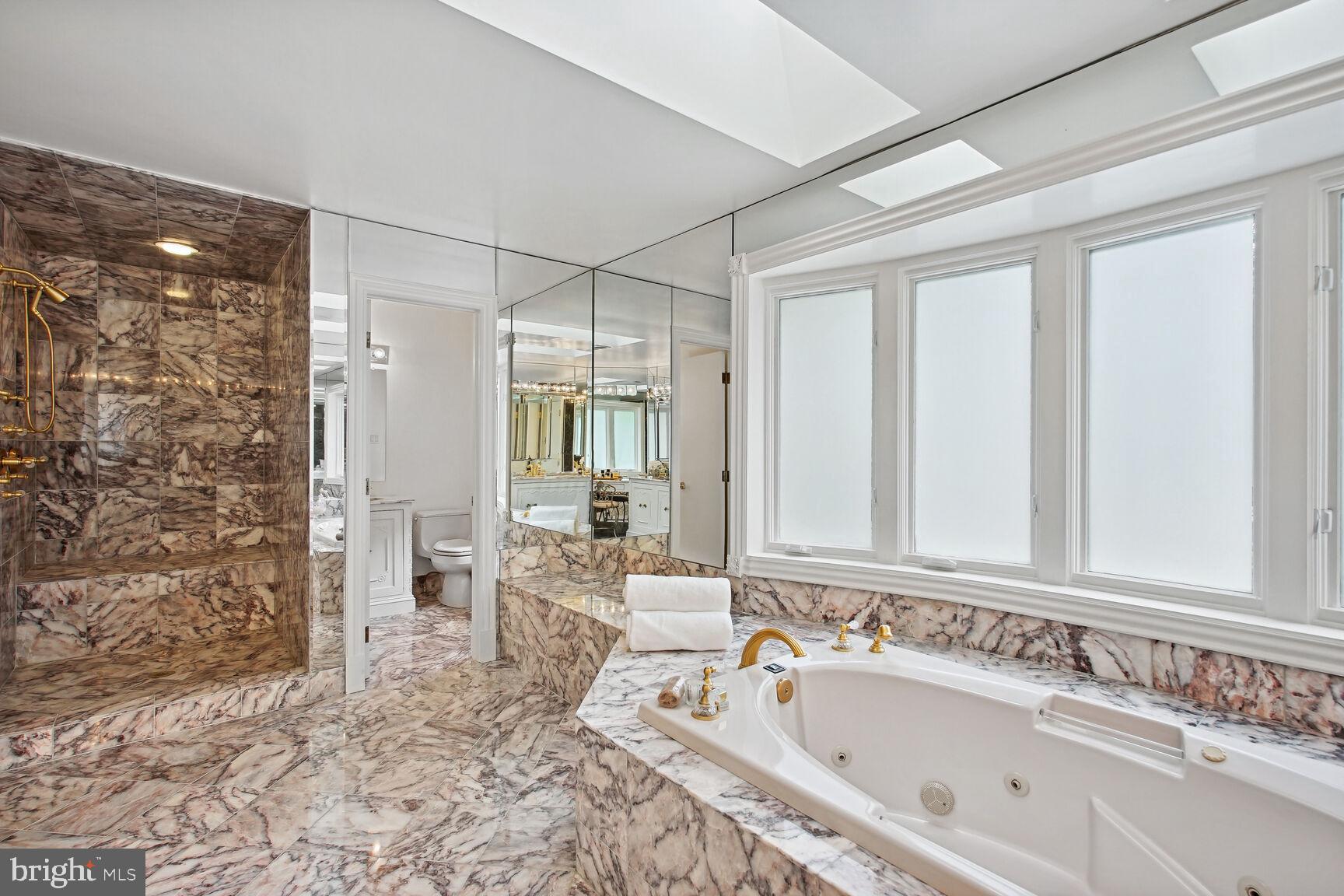 FALCONHURST - Residential