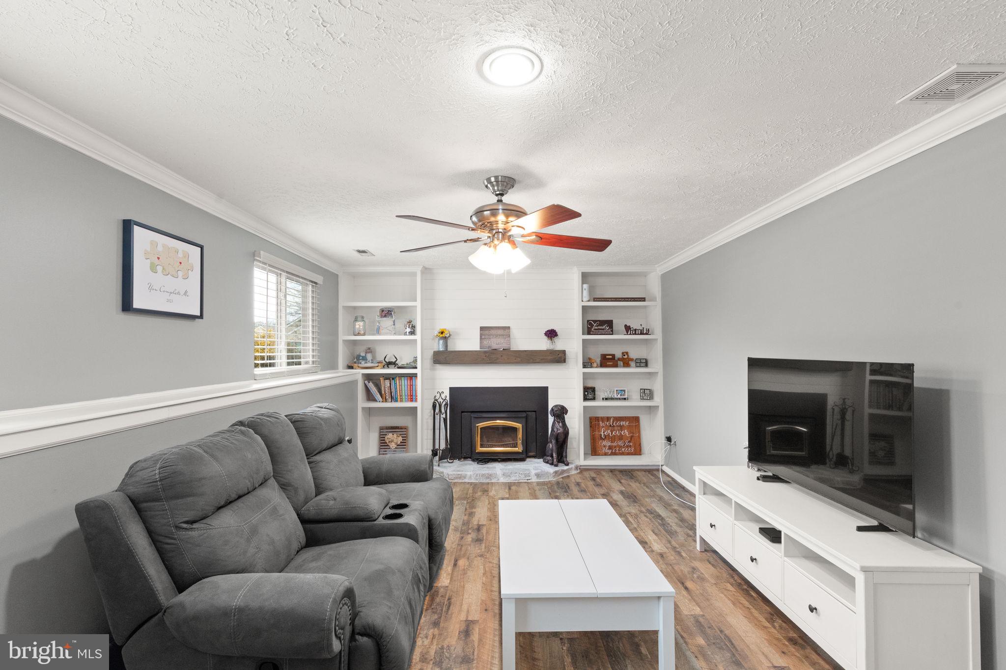 BRENTWOOD PARK - Residential