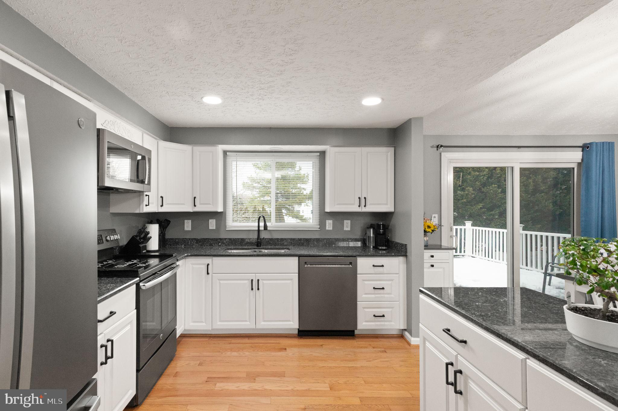 BRENTWOOD PARK - Residential