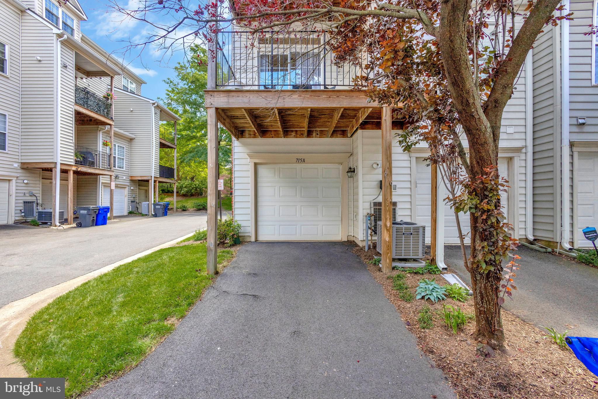 OLD TOWN GREENS - Residential Lease