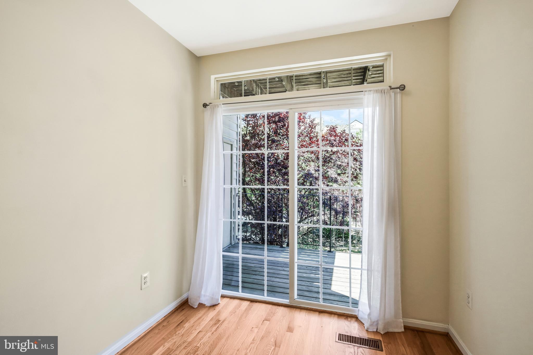 OLD TOWN GREENS - Residential Lease