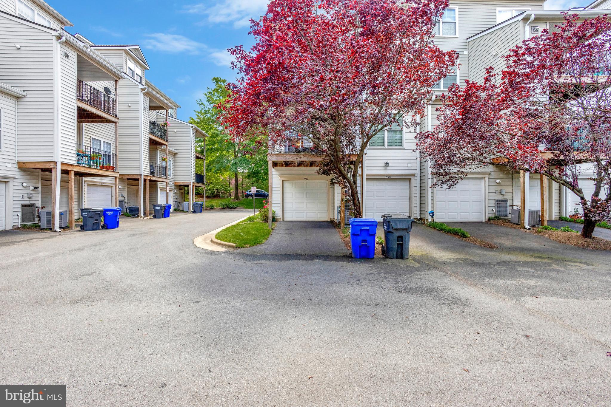 OLD TOWN GREENS - Residential Lease