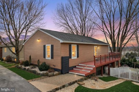 15 SCHOFIELD DRIVE EAST BERLIN PA 17316