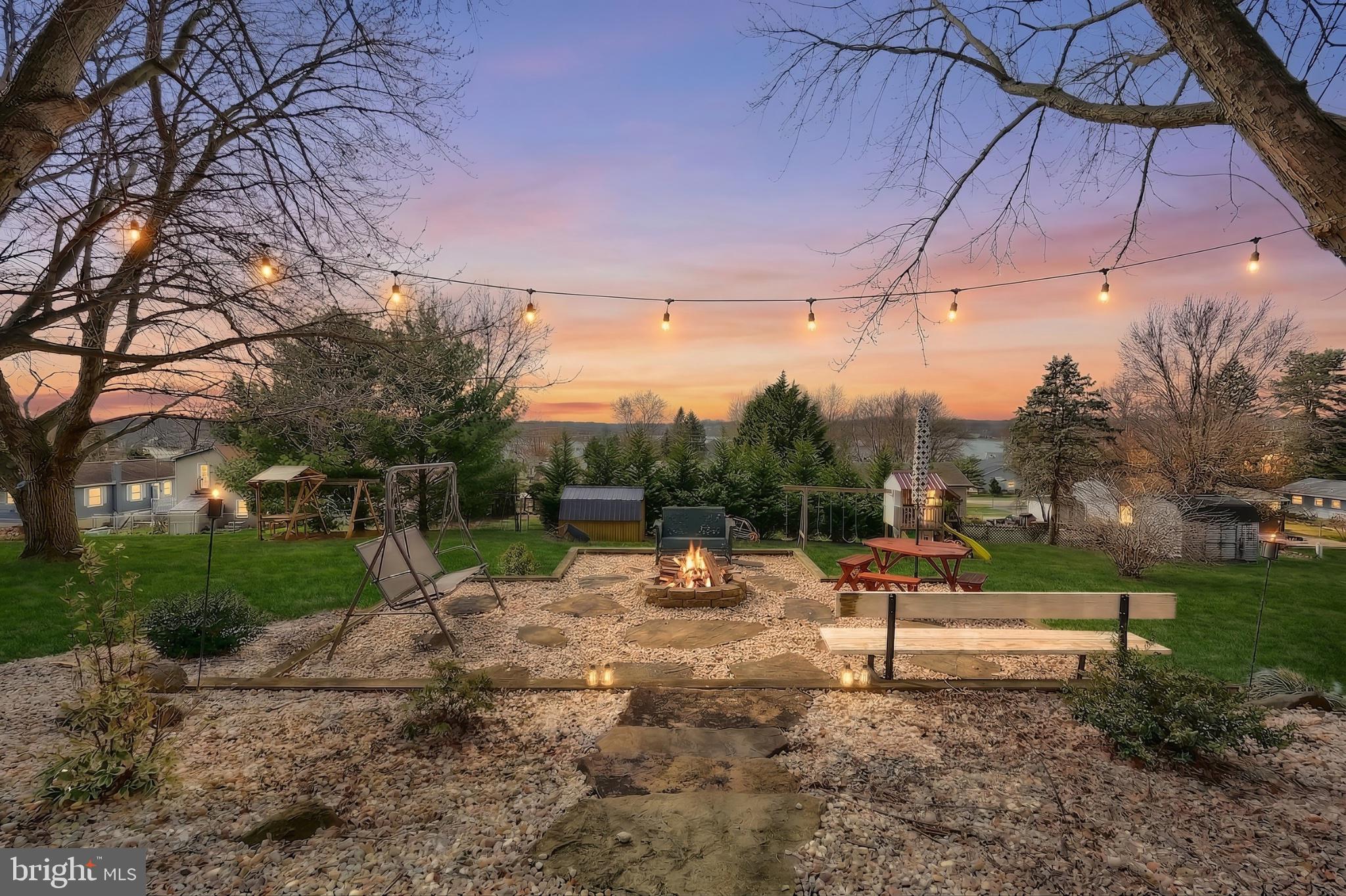 LAKE MEADE - Residential