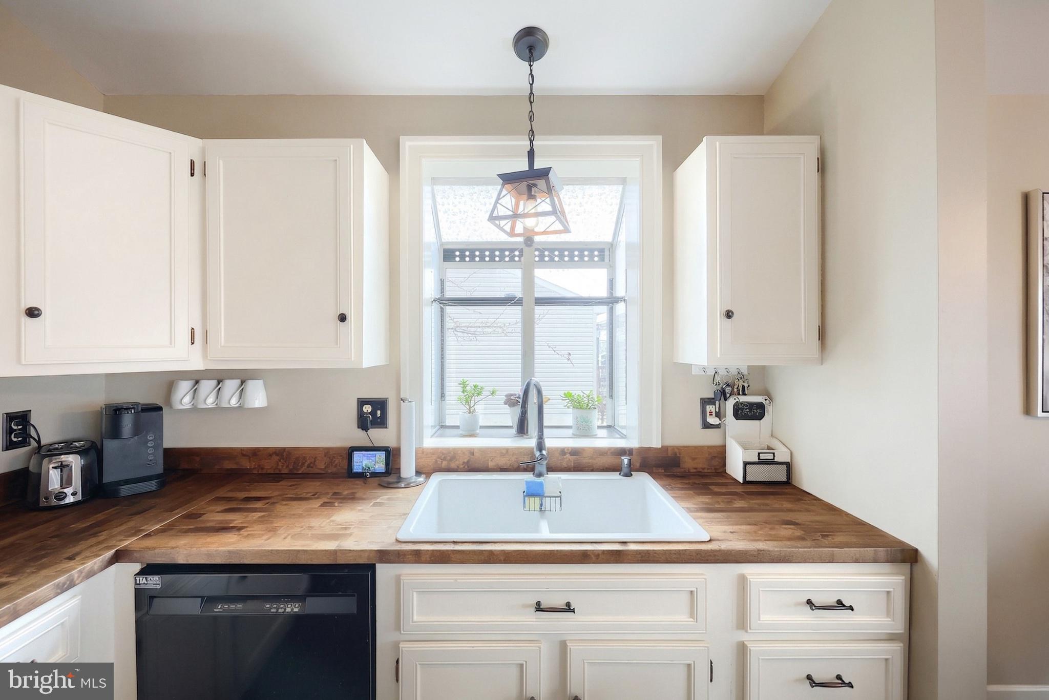 LAKE MEADE - Residential