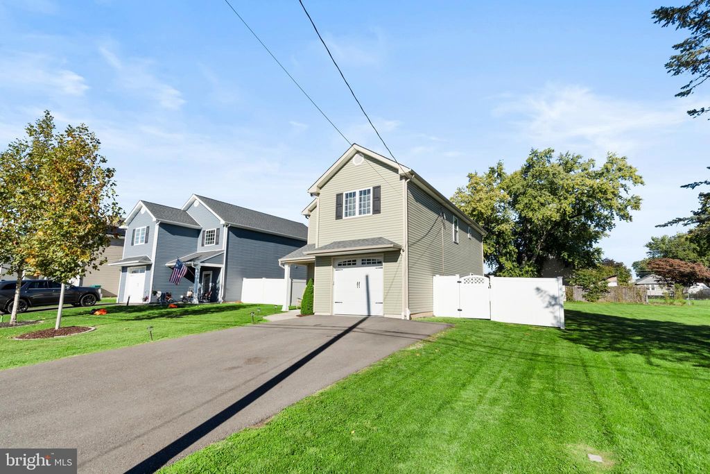 Photo of 817 Fifth Avenue, CROYDON, PA 19021 (MLS # PABU2107276)