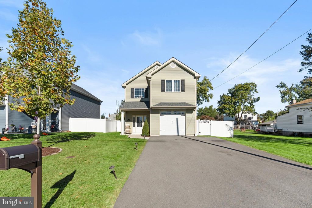 Photo of 817 Fifth Avenue, CROYDON, PA 19021 (MLS # PABU2107276)