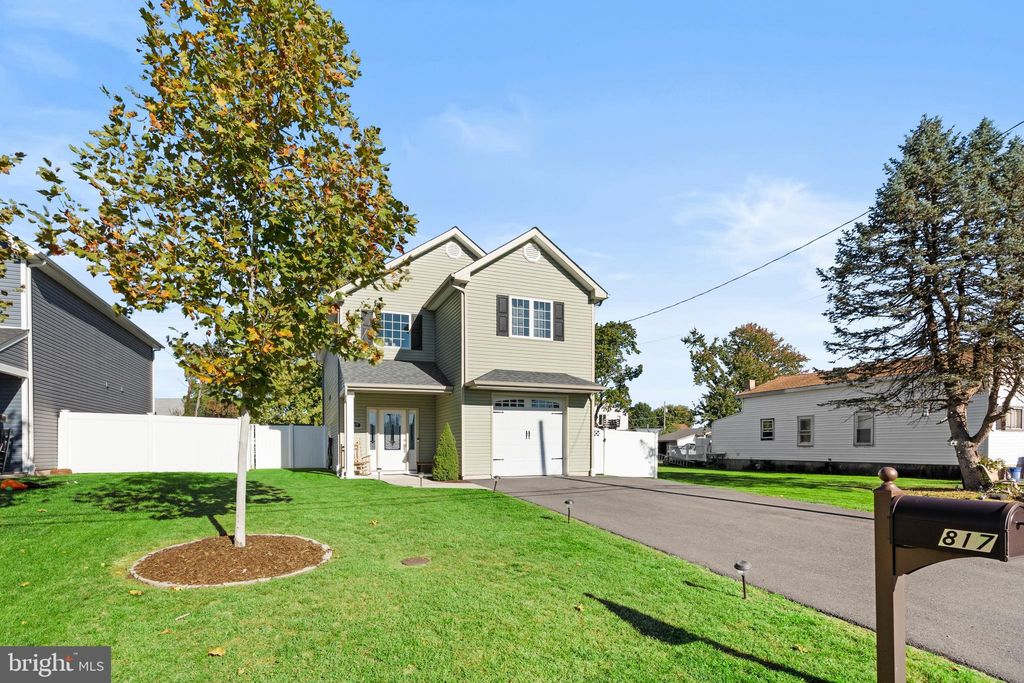 Photo of 817 Fifth Avenue, CROYDON, PA 19021 (MLS # PABU2107276)