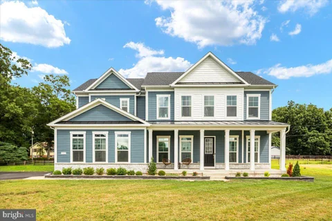 8801 Falcon Ridge Court, Warrenton, VA MLS: VAFQ2023304