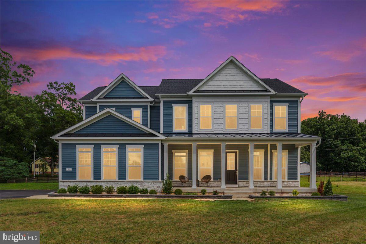 8801 FALCON RIDGE COURT