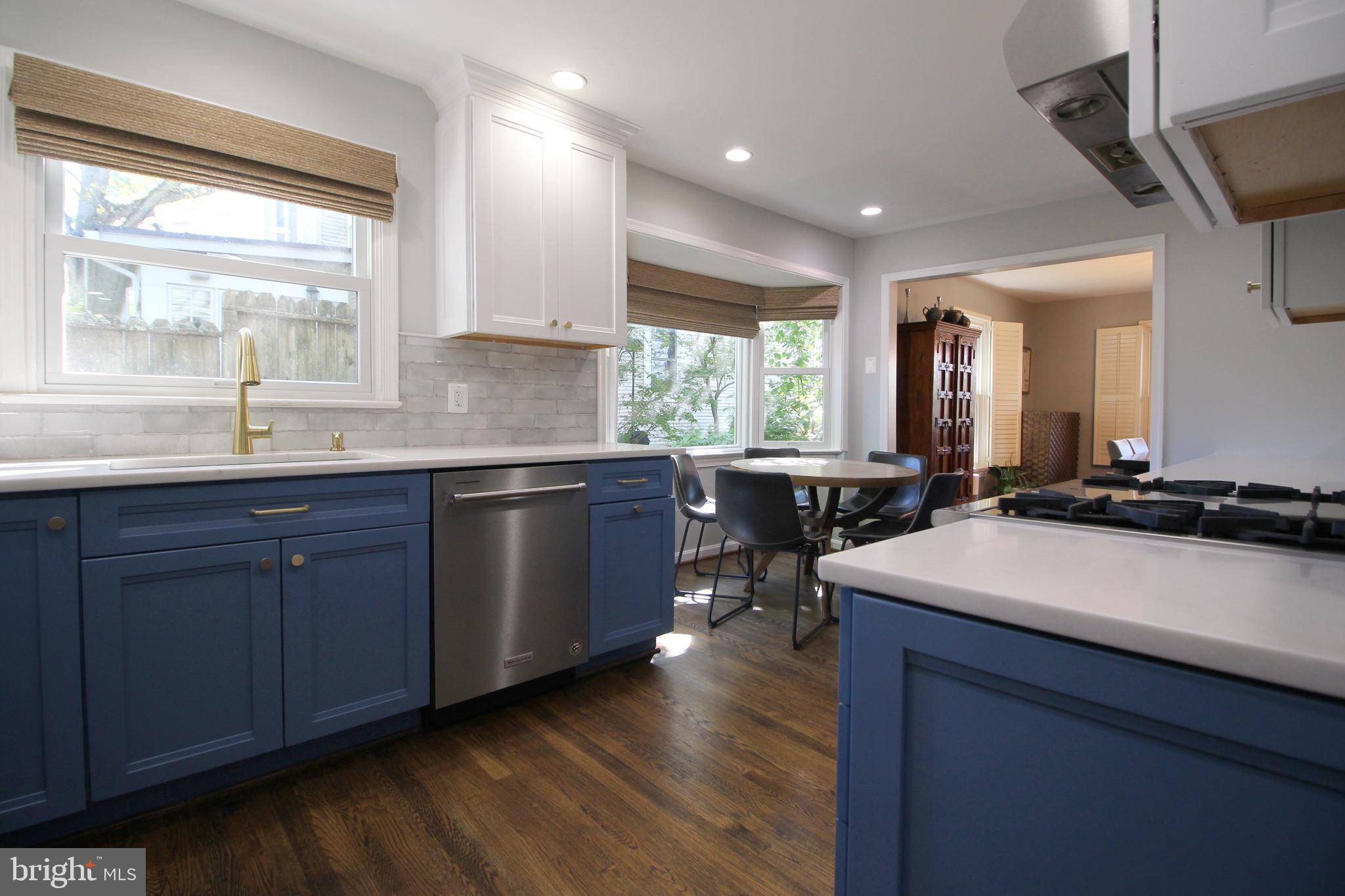 MAYWOOD - Residential Lease