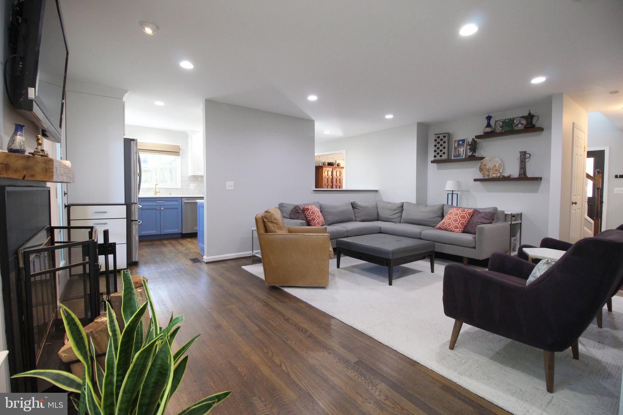 MAYWOOD - Residential Lease