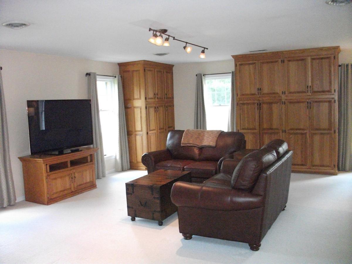 HILLSIDE ESTATES - Residential