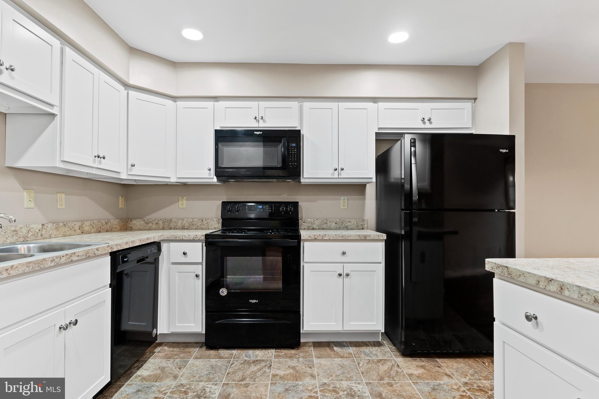 LAUREL HILLS NORTH - Residential