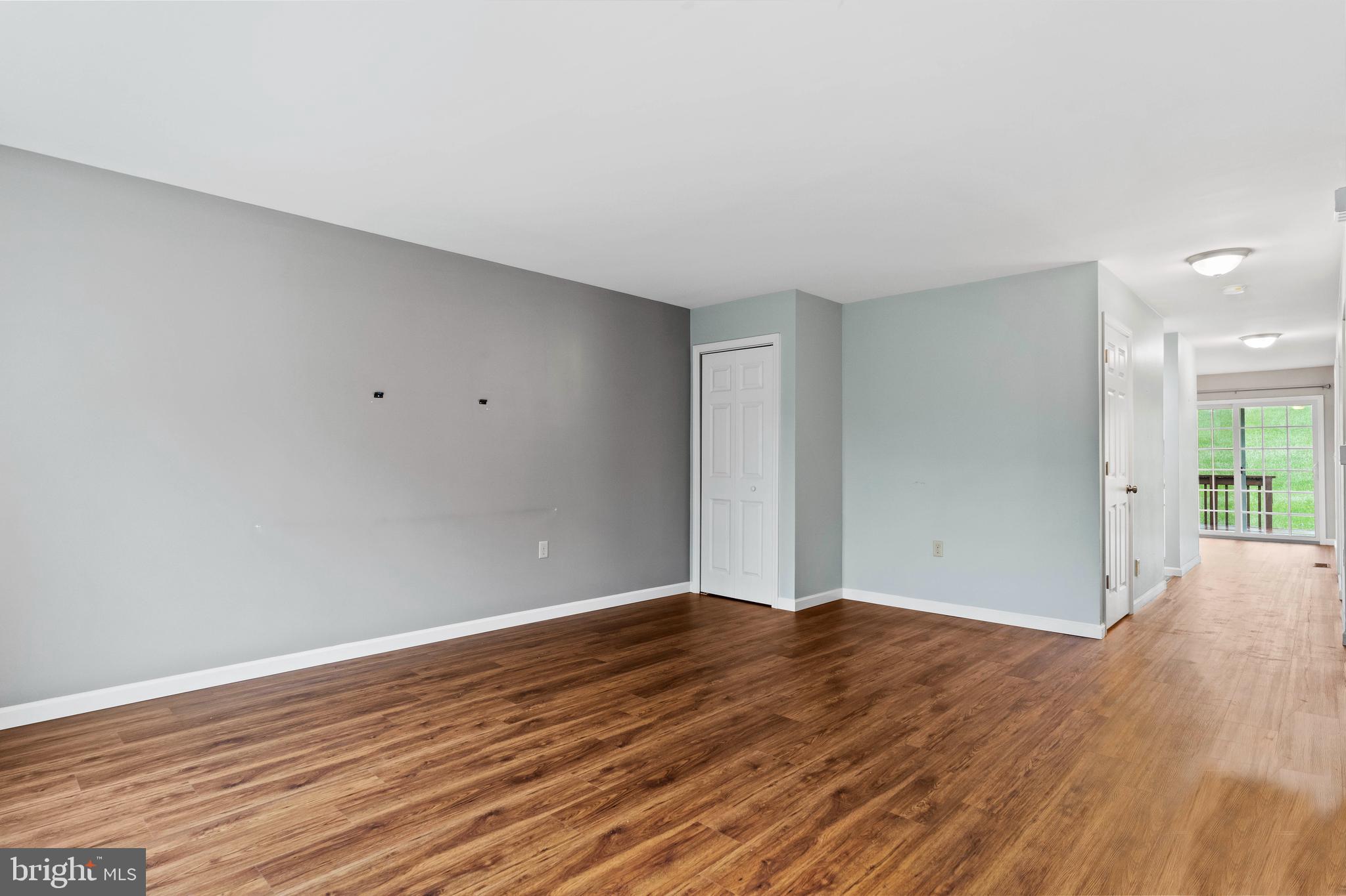 LAUREL HILLS NORTH - Residential