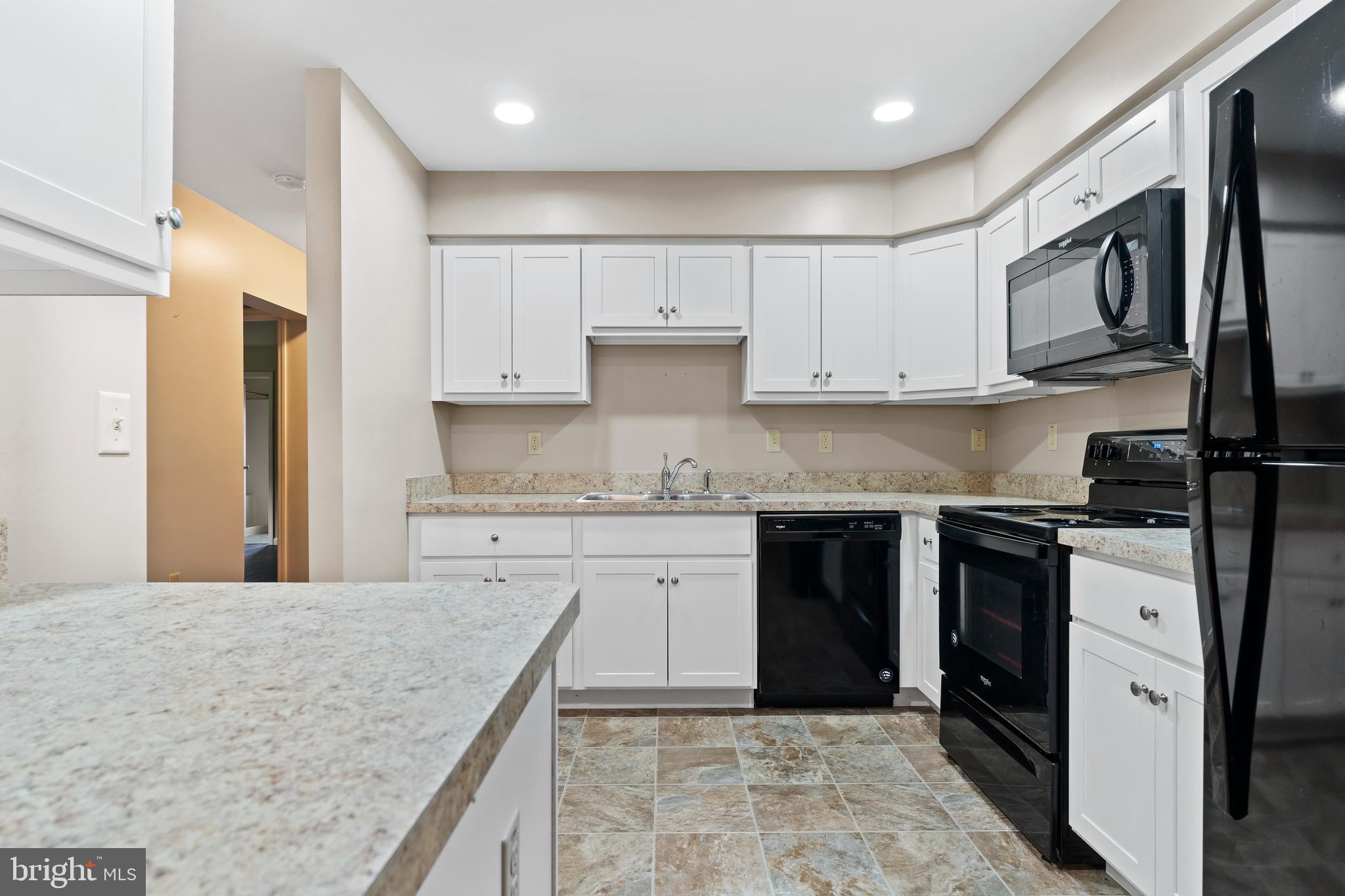 LAUREL HILLS NORTH - Residential