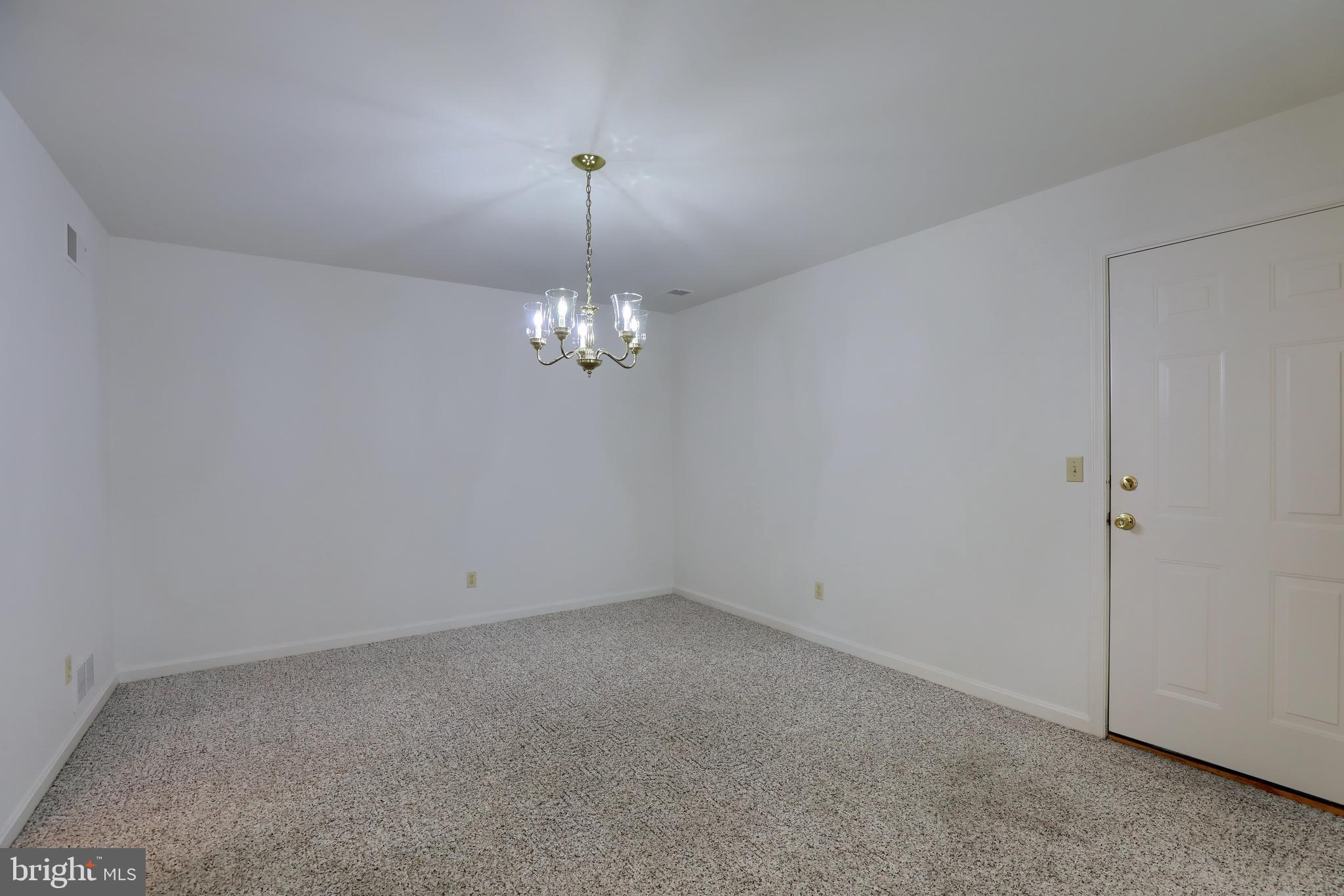 LONGSTOWN VILLAGE - Residential