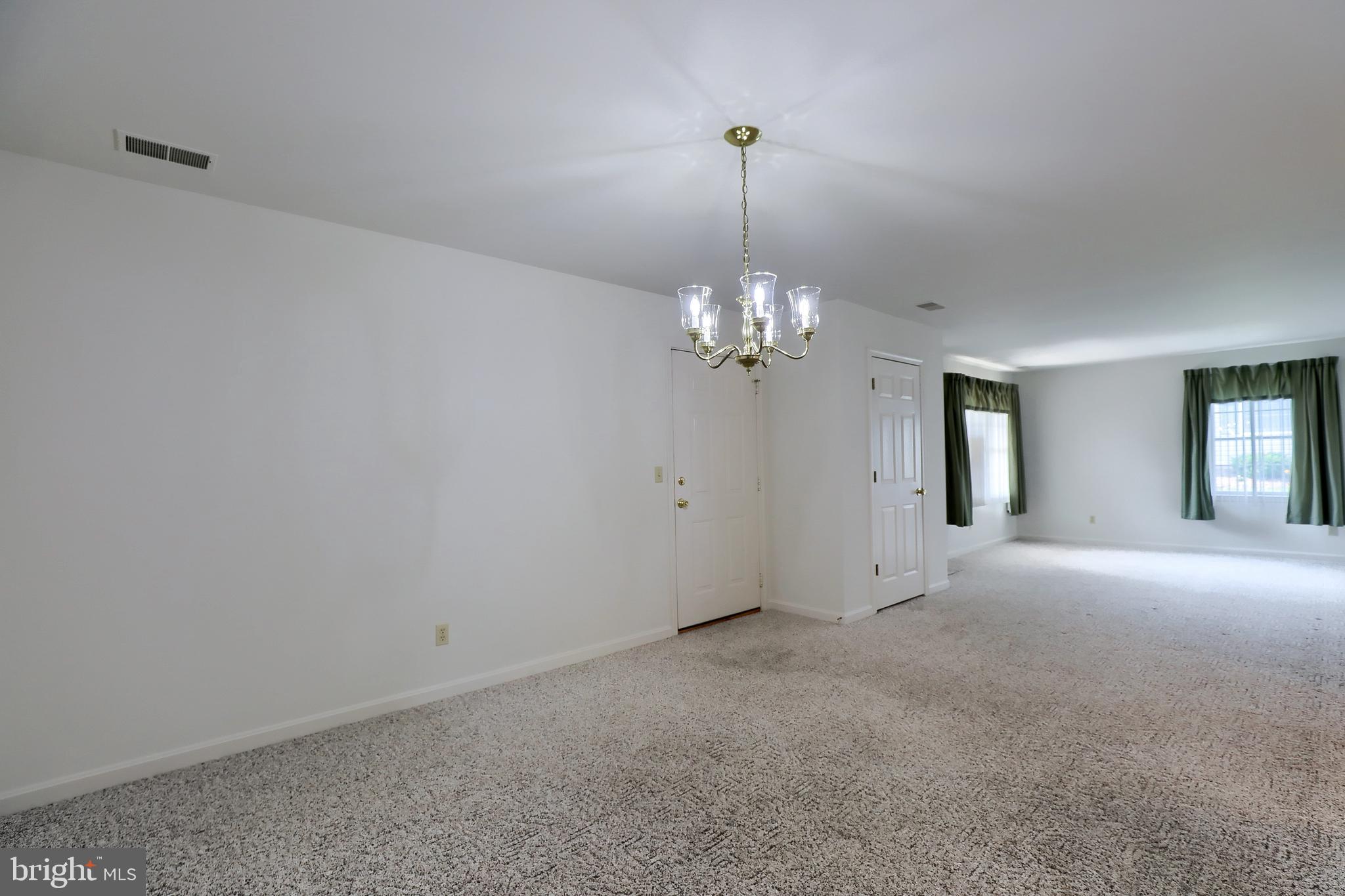 LONGSTOWN VILLAGE - Residential