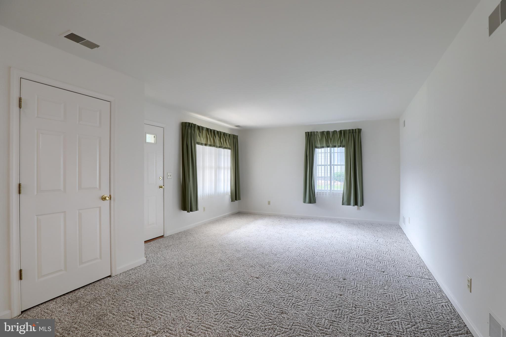LONGSTOWN VILLAGE - Residential