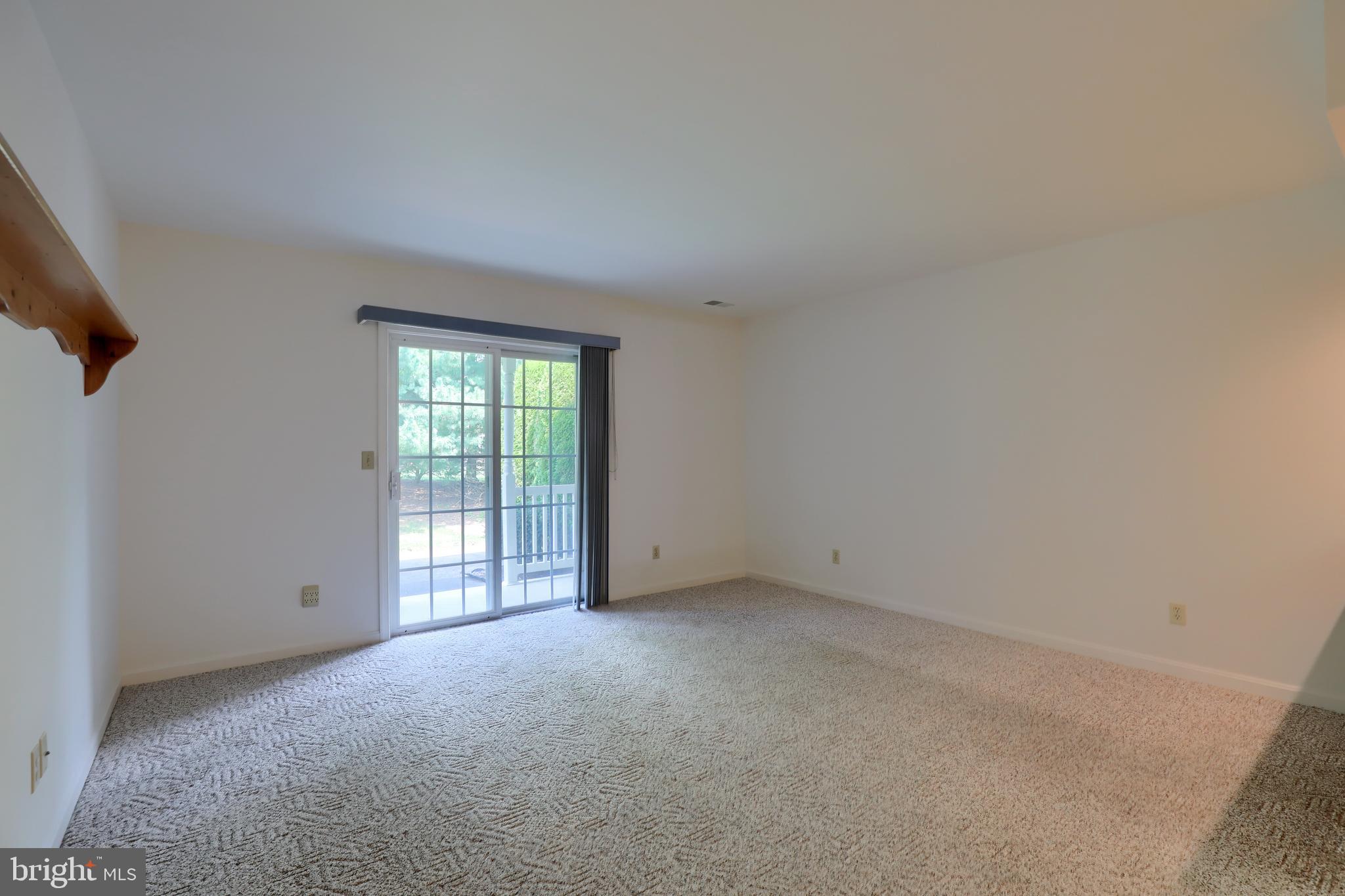 LONGSTOWN VILLAGE - Residential