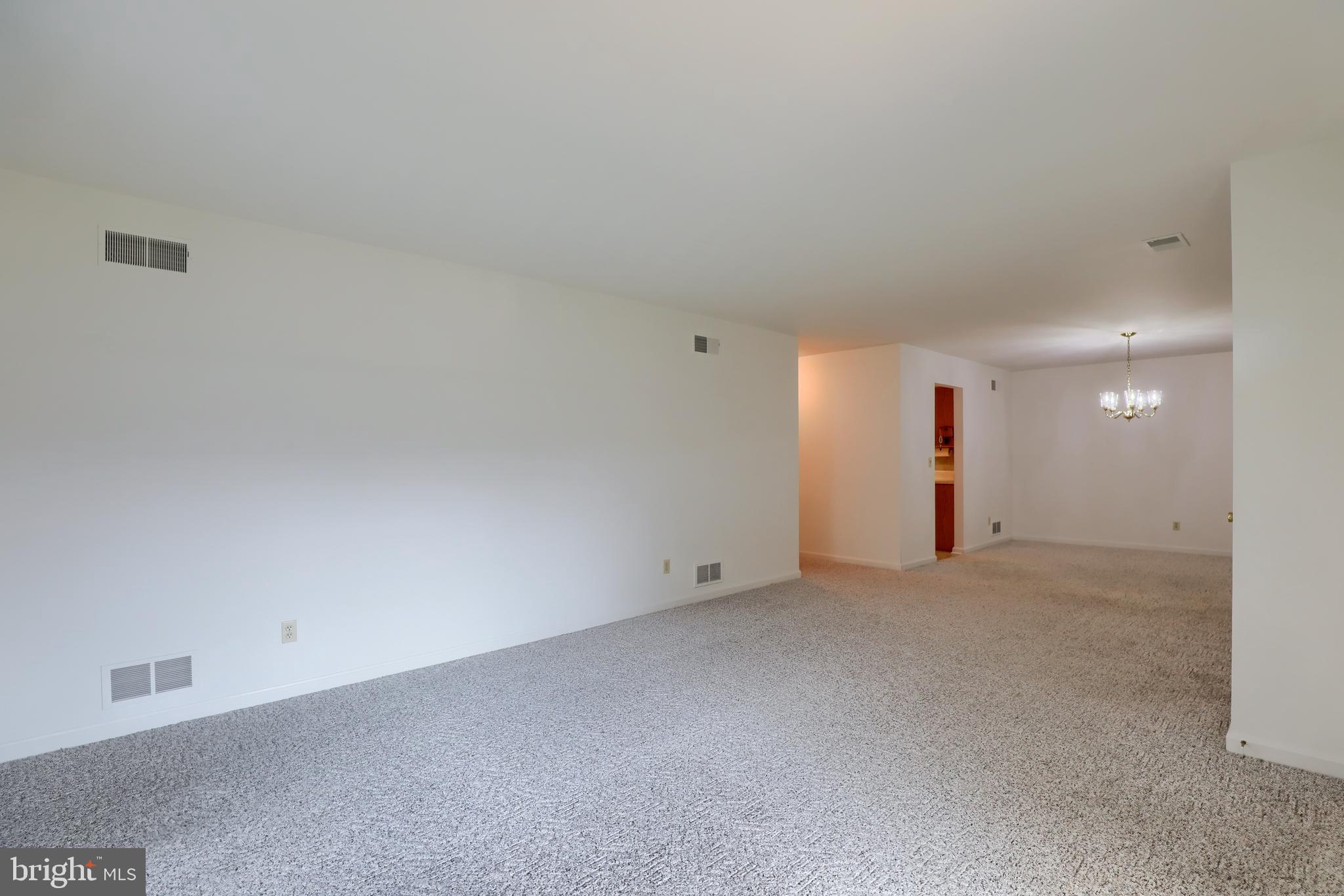 LONGSTOWN VILLAGE - Residential