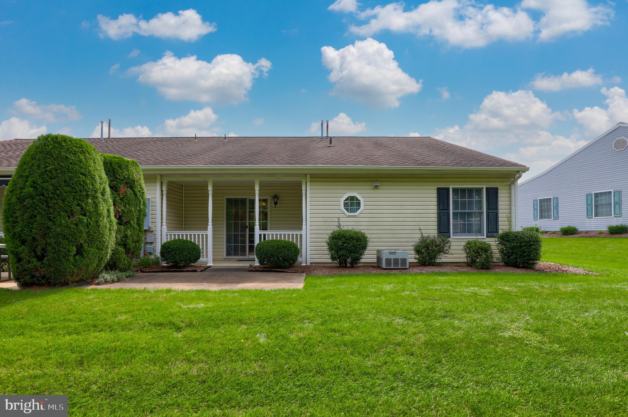 LONGSTOWN VILLAGE - Residential